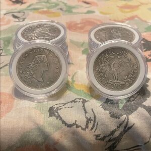 Play Money with Plastic Cases (Set of 10)